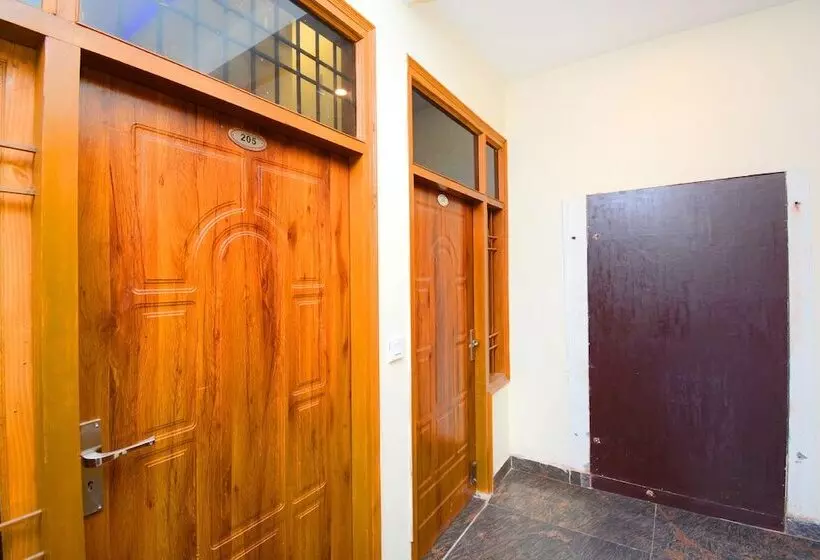 هتل The Sai Palace By Oyo Rooms