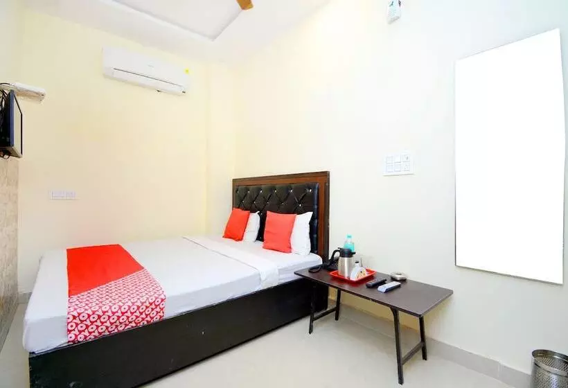 هتل The Sai Palace By Oyo Rooms