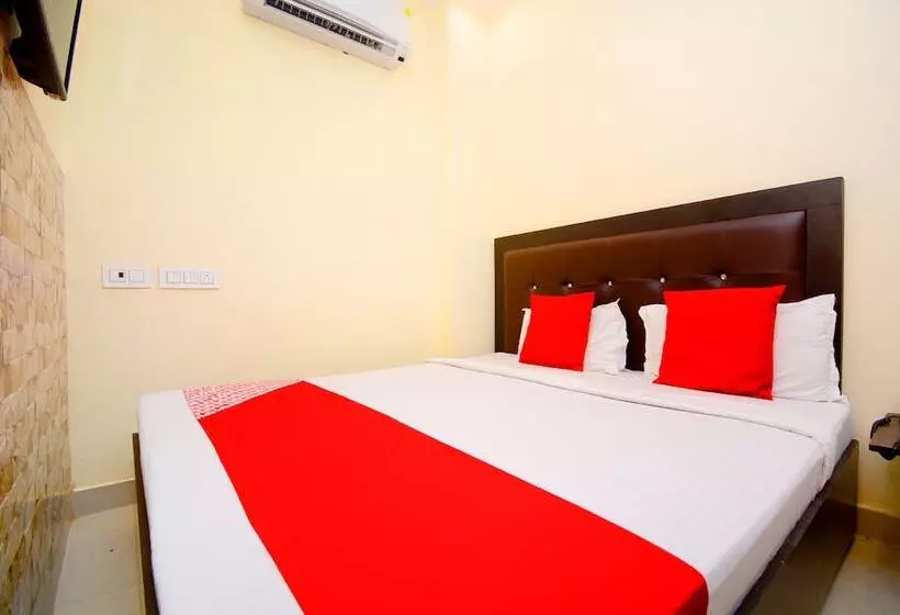 هتل The Sai Palace By Oyo Rooms
