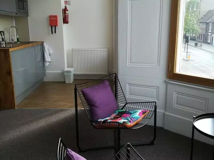 Mcmillan House Studio Apartments