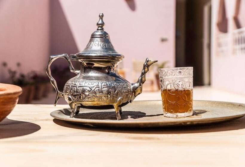 پانسیون Inna Guest House