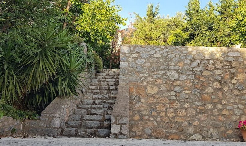 Verga Apartments & Suites