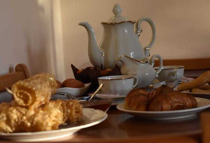 Verga Apartments & Suites