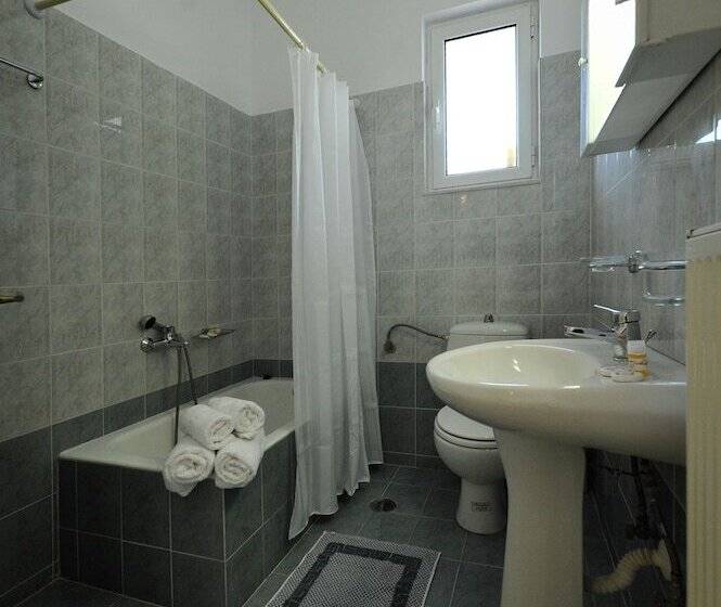 Verga Apartments & Suites