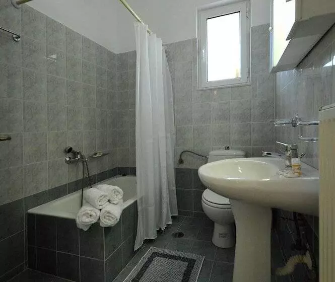 Verga Apartments & Suites
