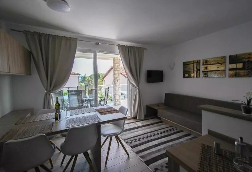 Apartments Villa Rivarella