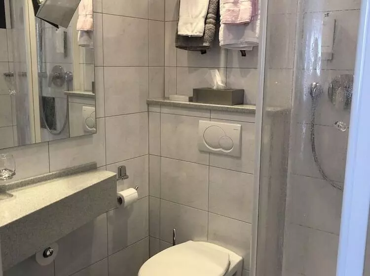 Hostelli Landgasthaus Zur Linde