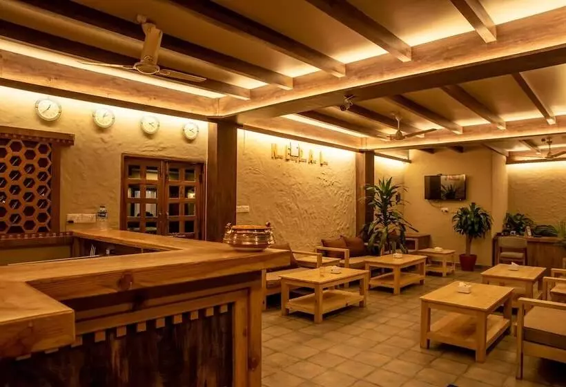 هتل Busy Bee Resort, Pokhara