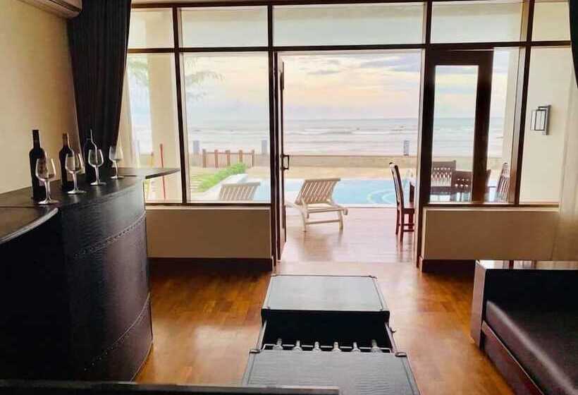 هتل Chaung Tha Lodge