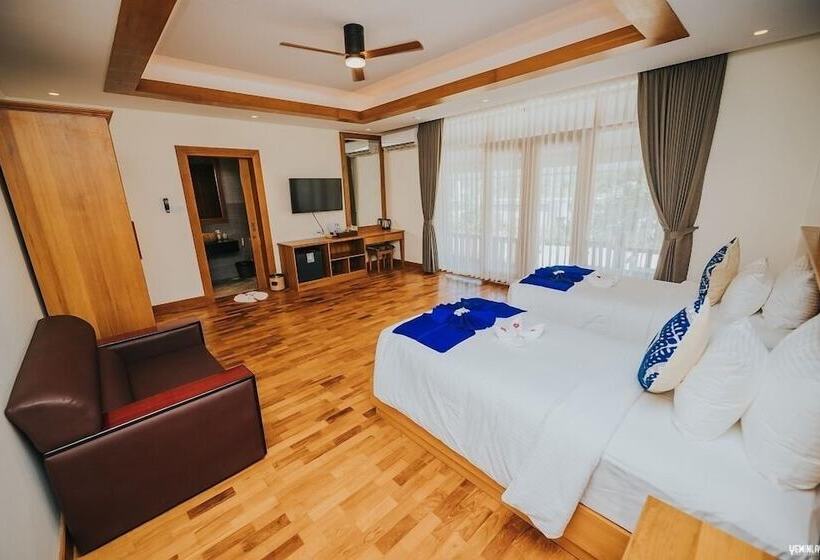 هتل Chaung Tha Lodge