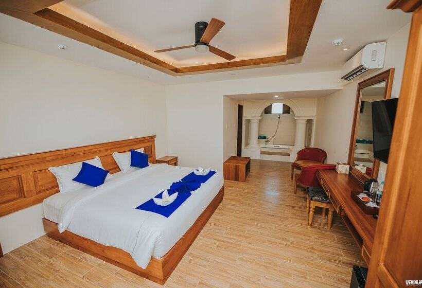 هتل Chaung Tha Lodge