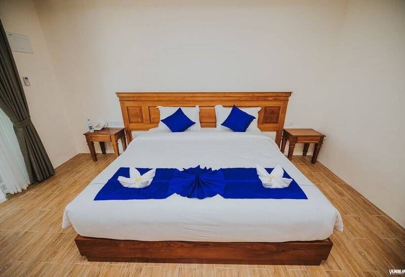 هتل Chaung Tha Lodge