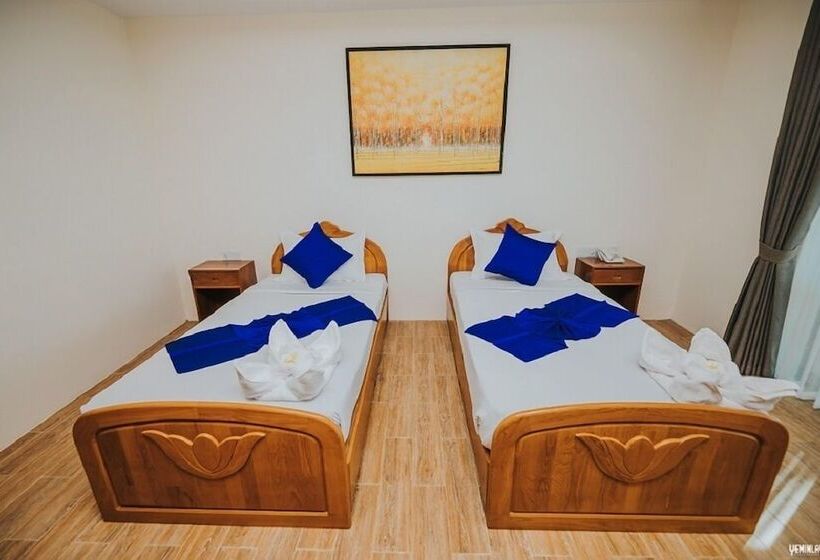 هتل Chaung Tha Lodge