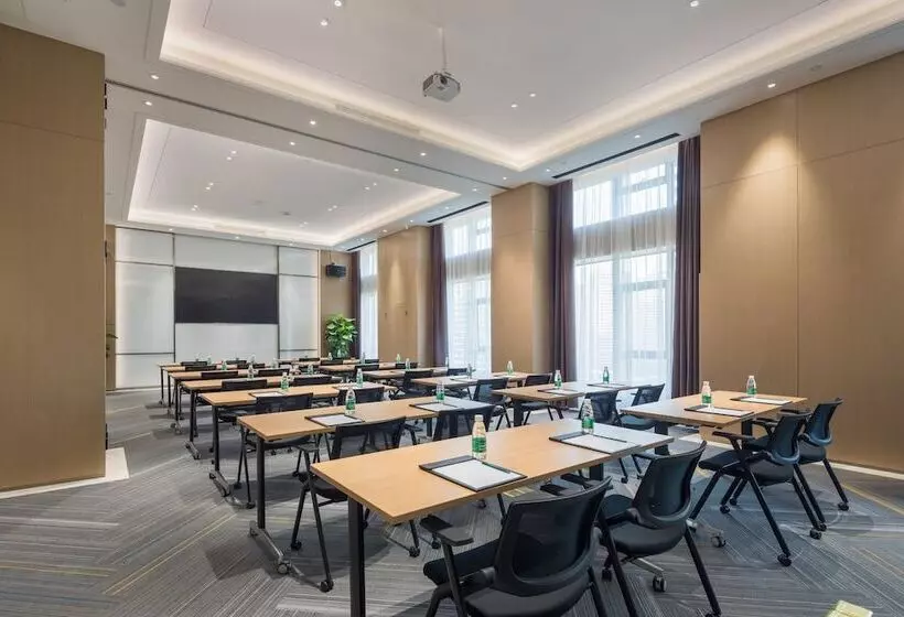ホテル Holiday Inn Express Nanchang West Station By Ihg