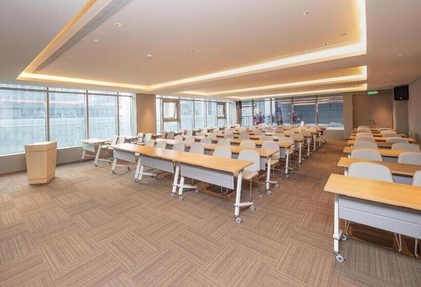 Atour Light Hotel Nanjing South Railway Station South Square