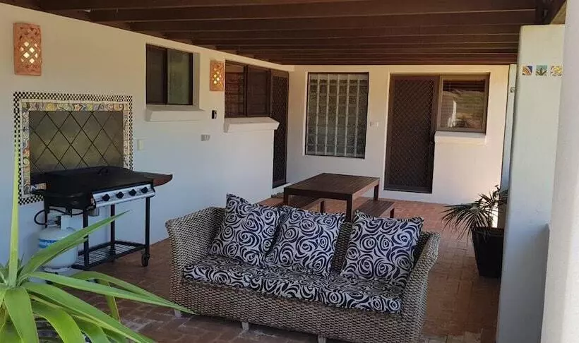 ホテル Kalbarri Red Bluff Tourist Park