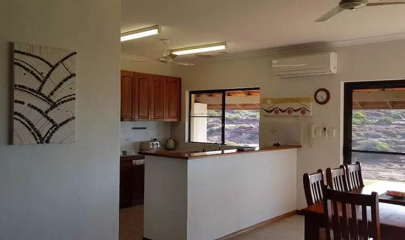 ホテル Kalbarri Red Bluff Tourist Park