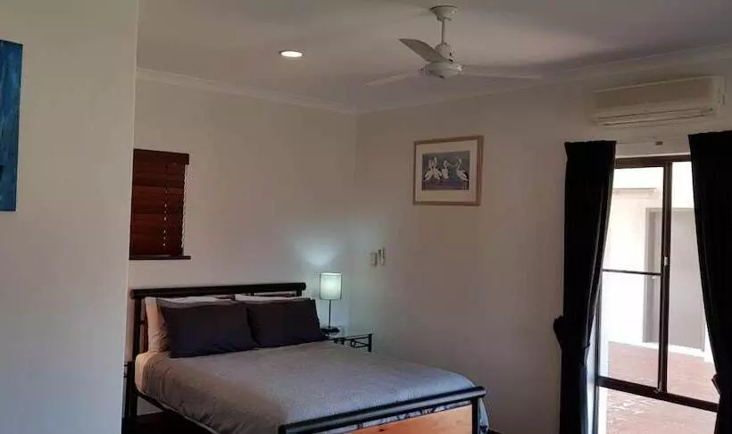 ホテル Kalbarri Red Bluff Tourist Park