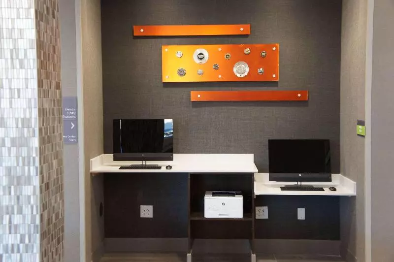 Hotelli La Quinta Inn & Suites By Wyndham Braselton