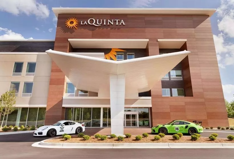 Hotelli La Quinta Inn & Suites By Wyndham Braselton