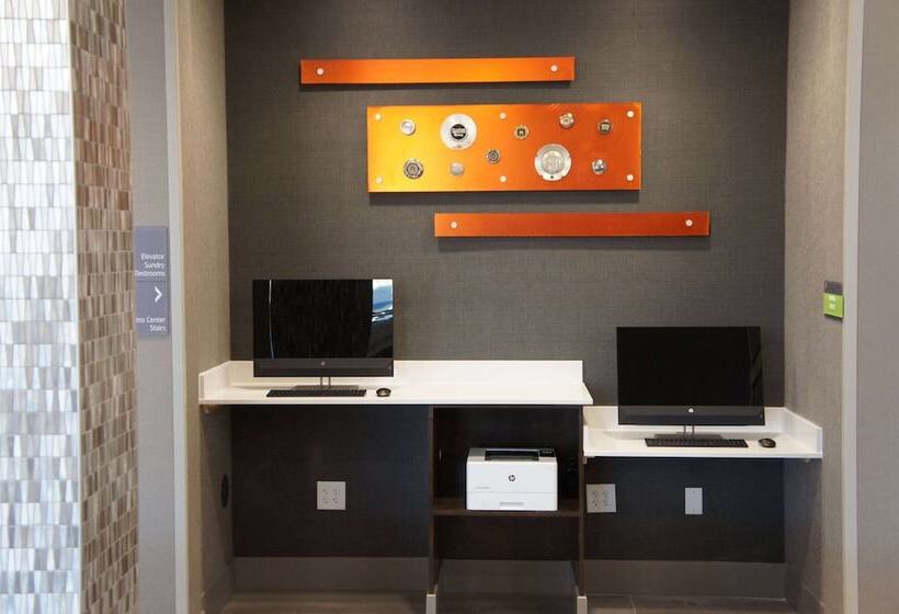 호텔 La Quinta Inn & Suites By Wyndham Braselton