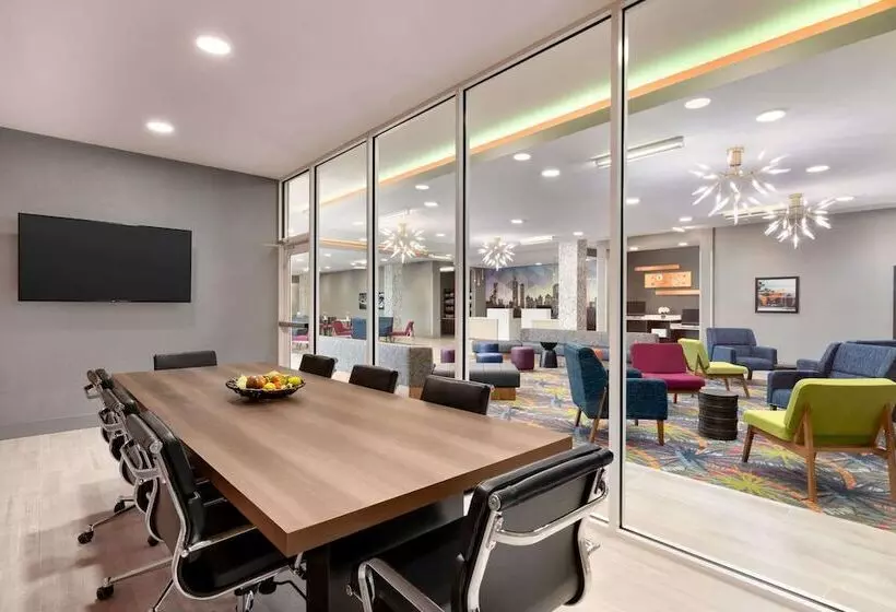 Hotelli La Quinta Inn & Suites By Wyndham Braselton