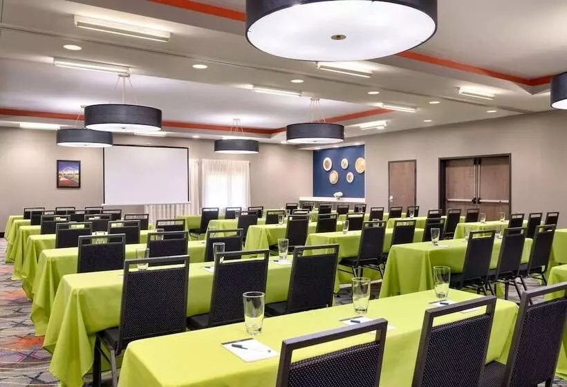 Hotelli La Quinta Inn & Suites By Wyndham Braselton