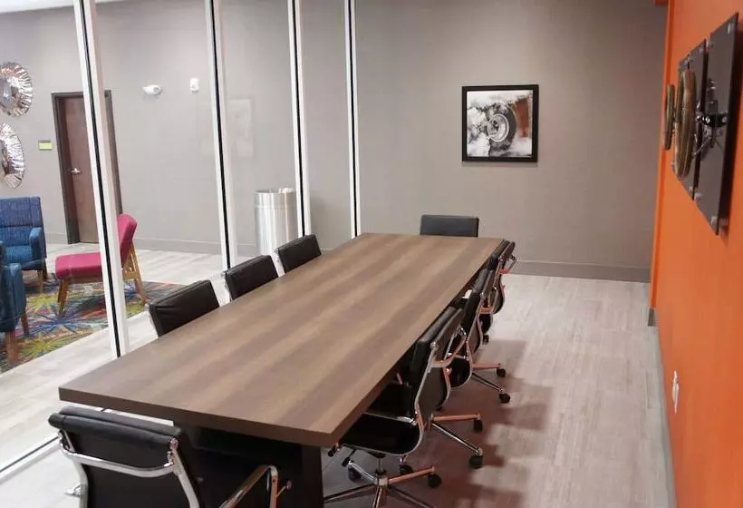 Hotelli La Quinta Inn & Suites By Wyndham Braselton