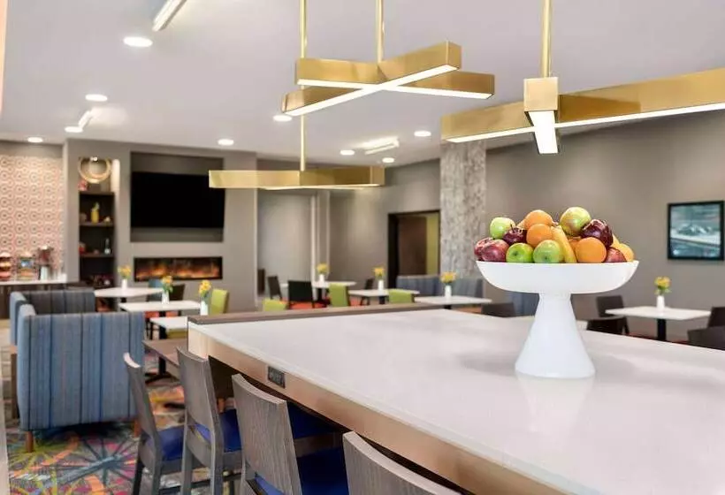 Hotelli La Quinta Inn & Suites By Wyndham Braselton