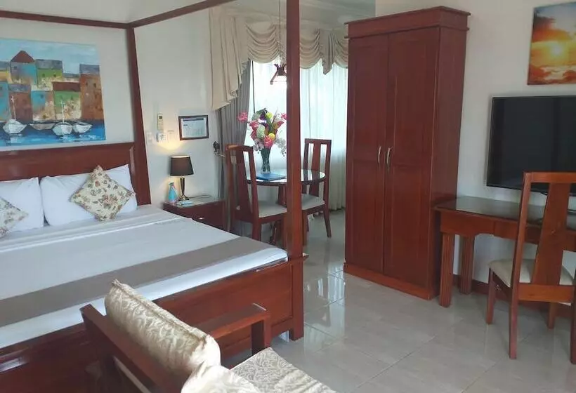 Hotelli Ocean Breeze Resort