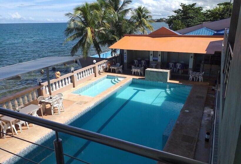 Hotel Ocean Breeze Resort