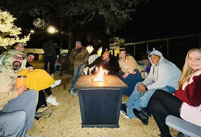 Hotelli The Alexander At Creek Road