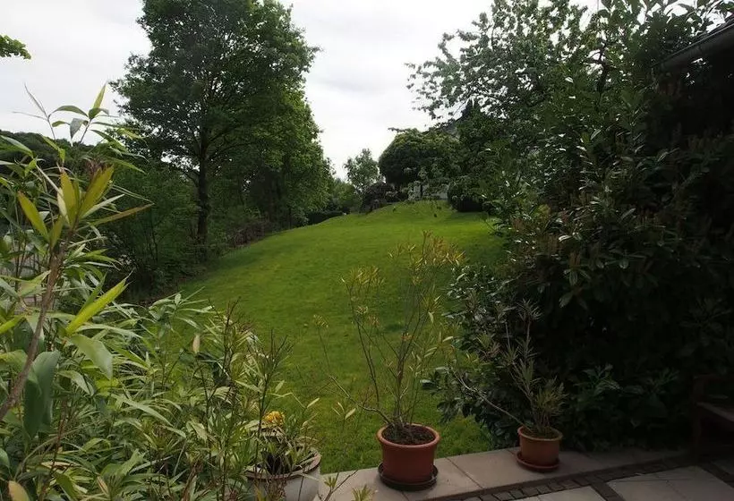 Majatalo Haus In Bewegung