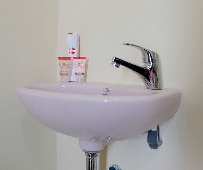 هاستل Oyo 1126 Trio R Kost