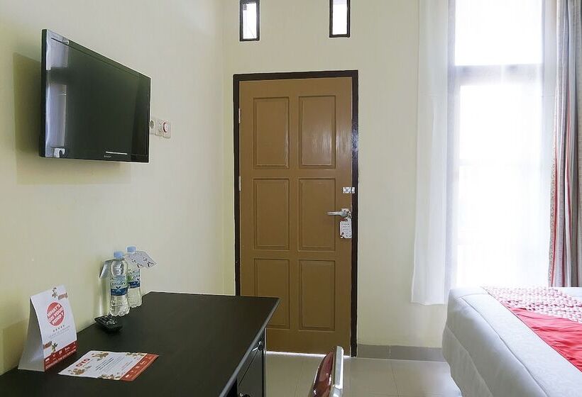 هاستل Oyo 1126 Trio R Kost