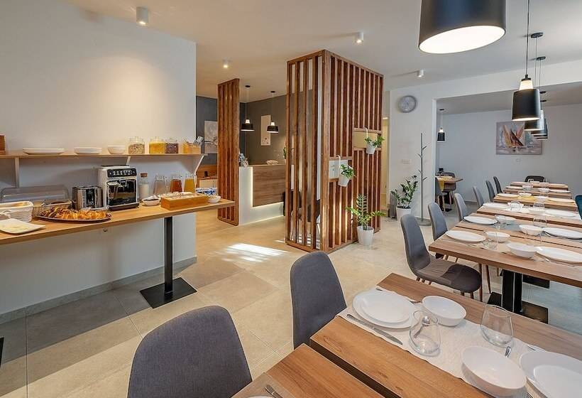 Bed and Breakfast Seven Seas Residence