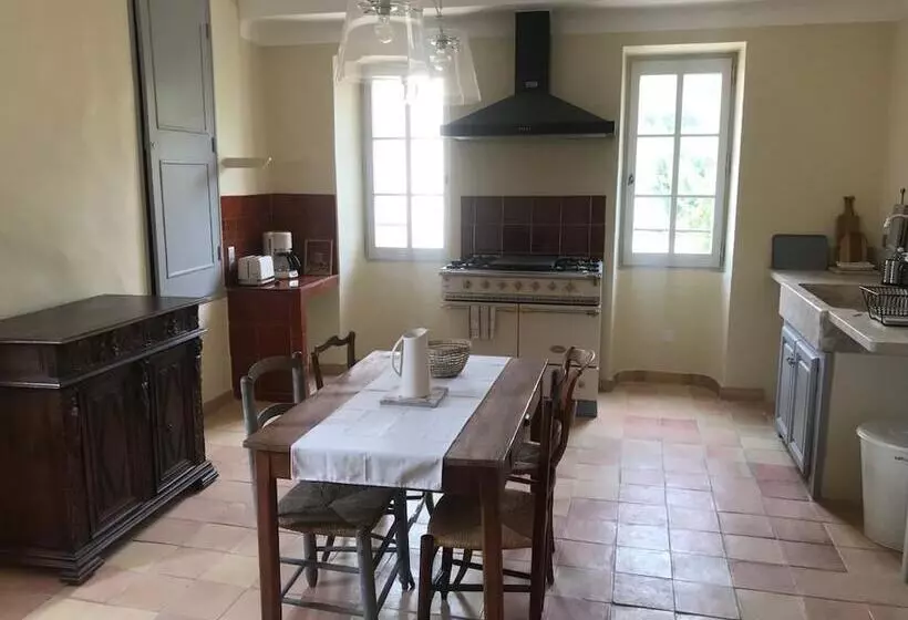 Chateau Des Salles
