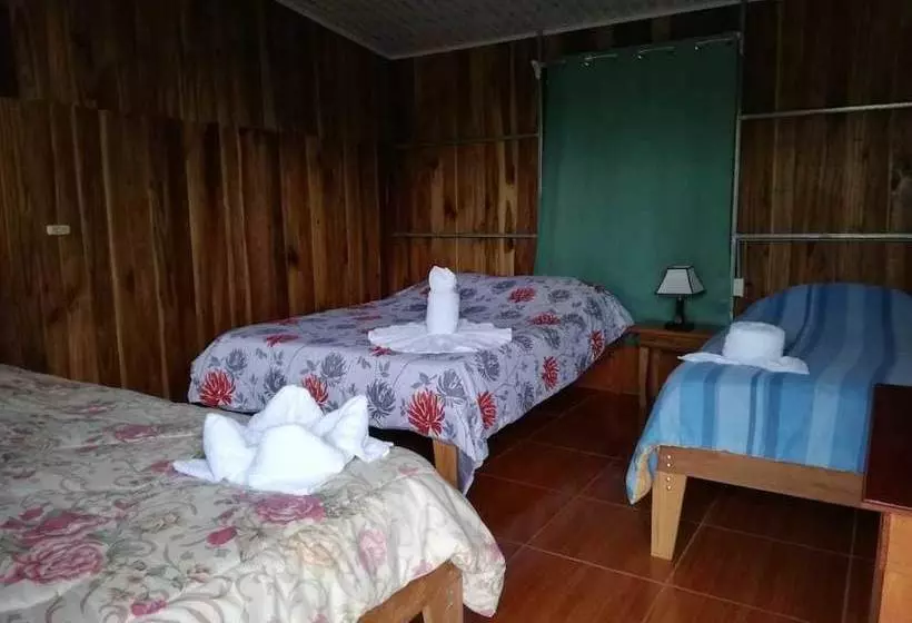هتل Casitas De Montaña Cabuya