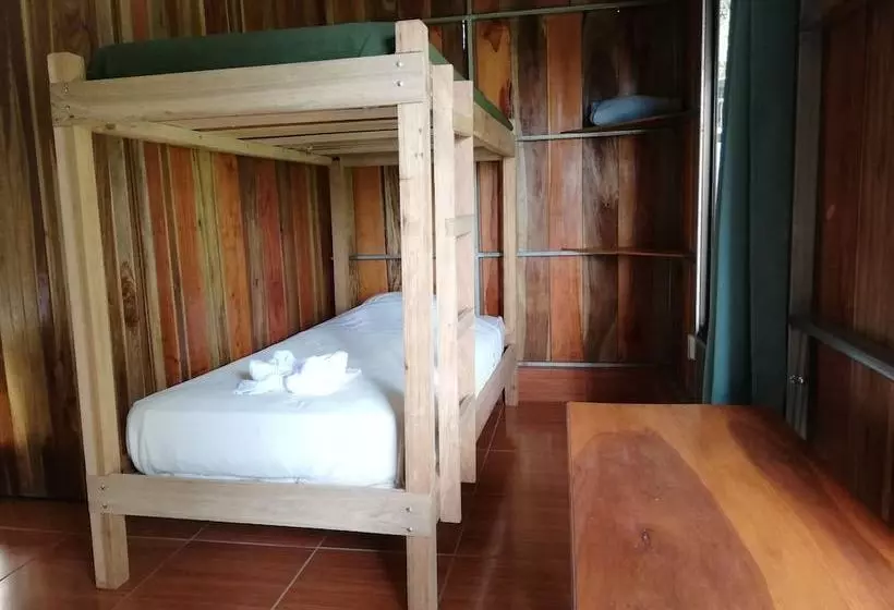 هتل Casitas De Montaña Cabuya