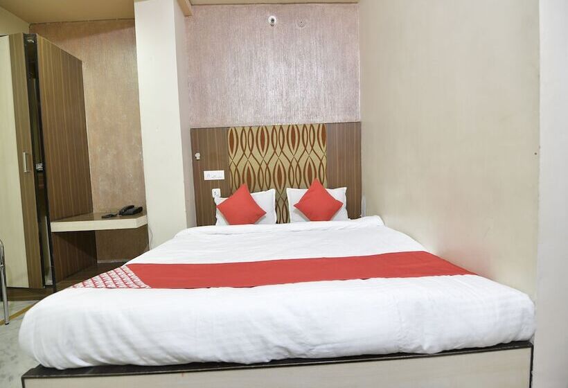 هتل Karni Niwas By Oyo Rooms