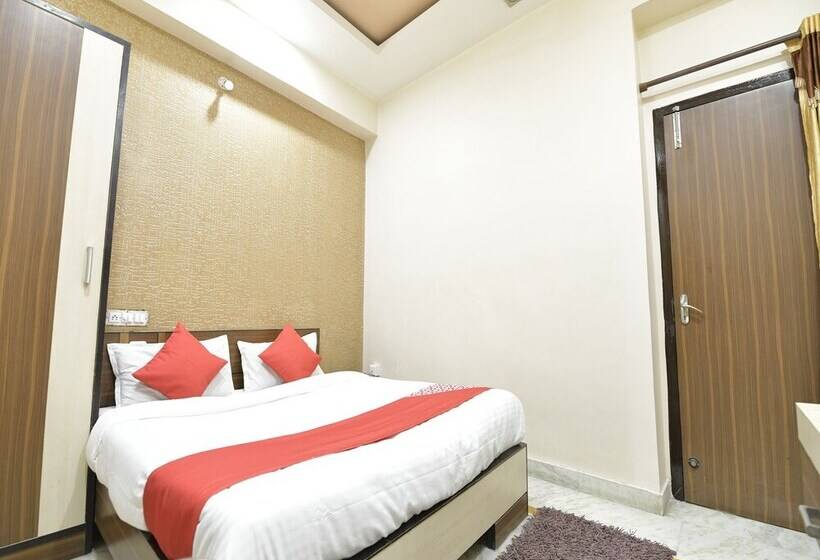 هتل Karni Niwas By Oyo Rooms