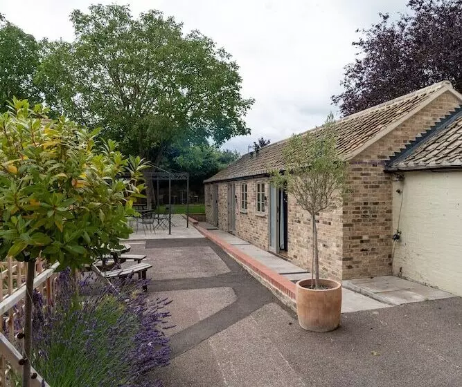 ホテル Mjp @ The Shepherds