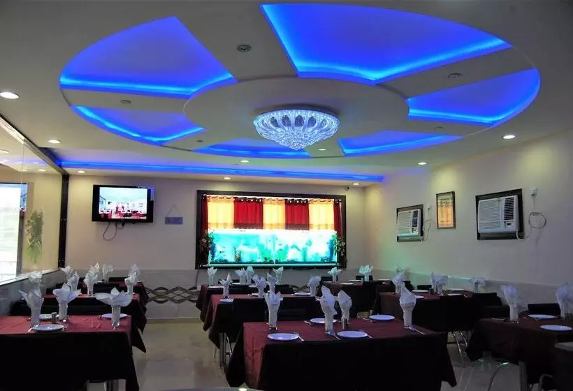 ホテル Goroomgo Pradeep Palace Gorakhpur