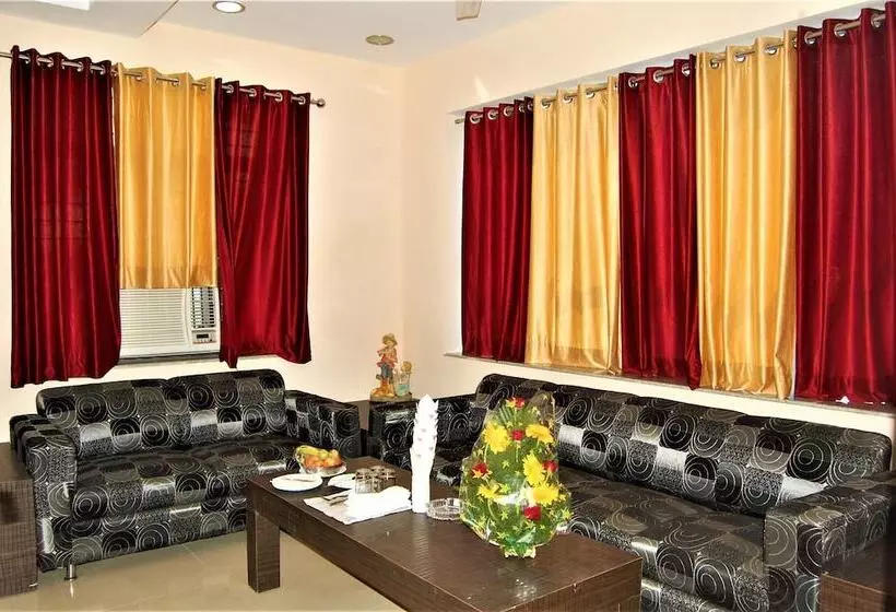 ホテル Goroomgo Pradeep Palace Gorakhpur