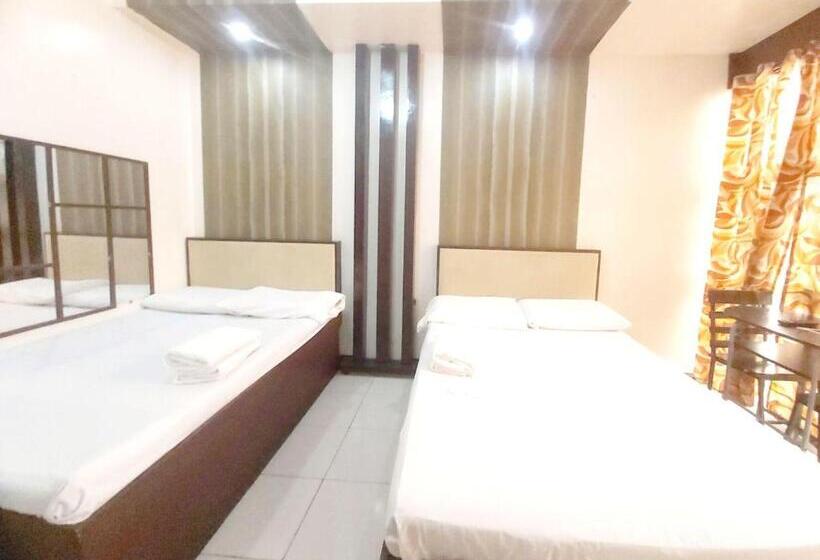 Cosmo Hotel Espana Near Ust