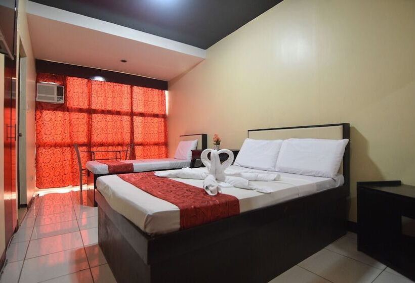 Cosmo Hotel Espana Near Ust