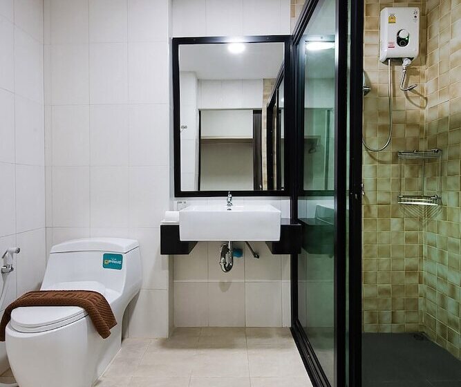 בית מלון כפרי Sattahip 9 Boutique