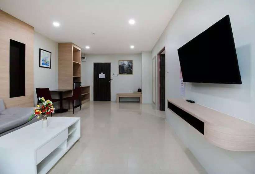 Hotelli Sattahip 9 Boutique