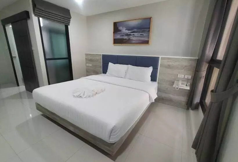 Hotelli Sattahip 9 Boutique