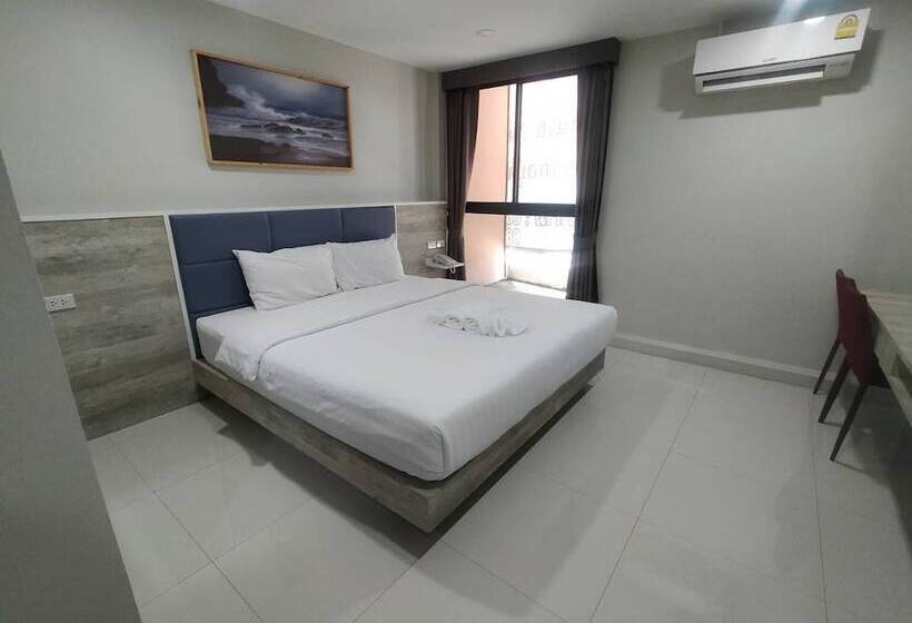 בית מלון כפרי Sattahip 9 Boutique